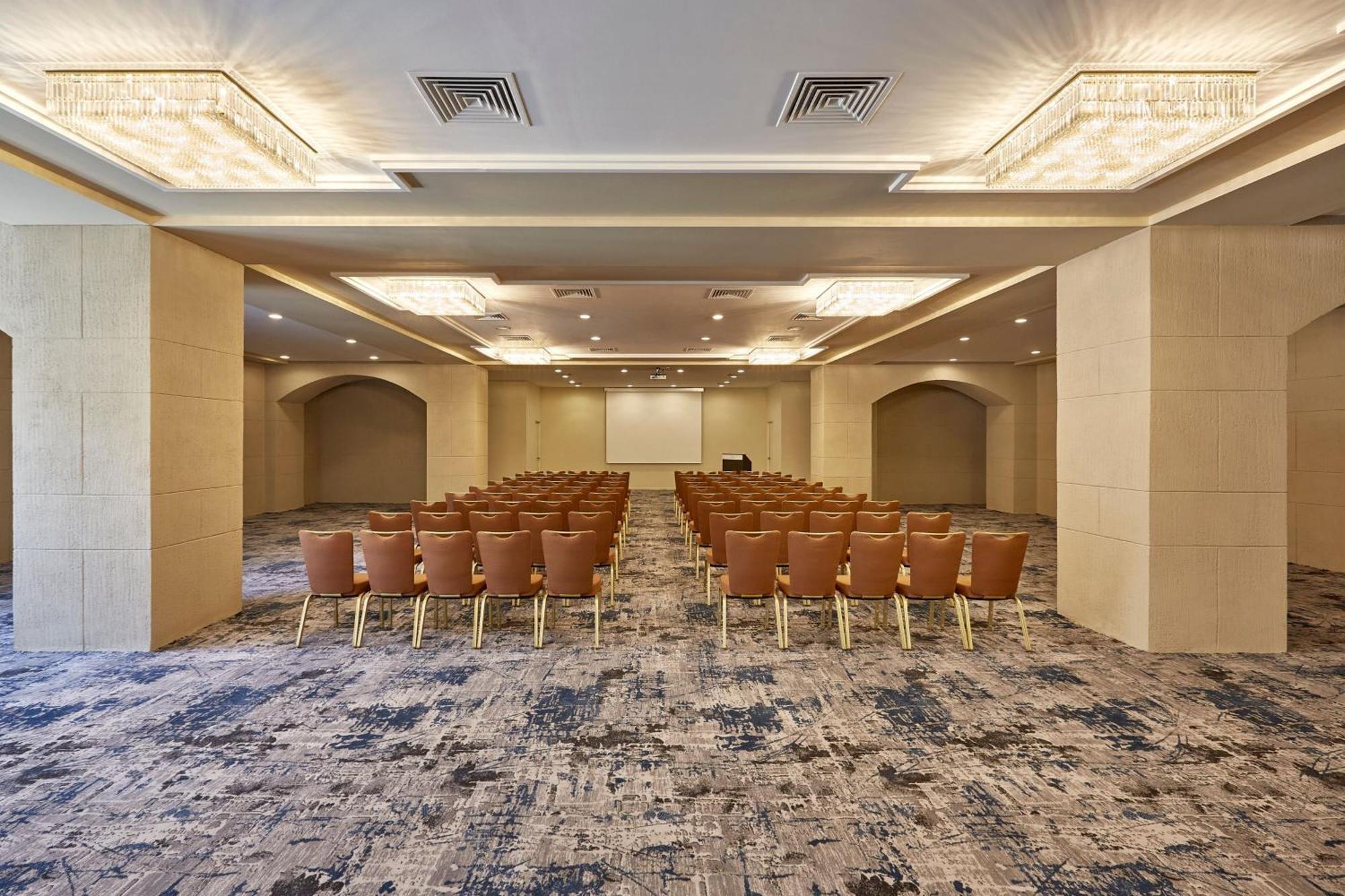 אתר נופש Sheraton Rhodes 5*